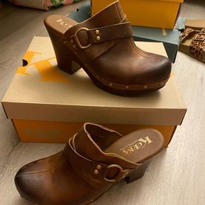 Korkease leather clog size 8.